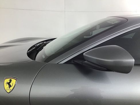 Certified 2022 Ferrari Roma RWD image 18
