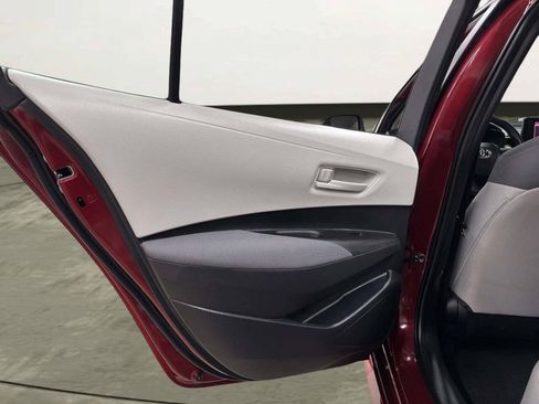 Used 2022 Toyota Corolla LE FWD image 15