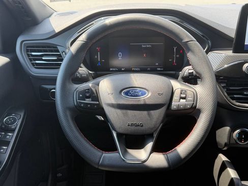 Used 2025 Ford Escape ST-Line FWD image 37