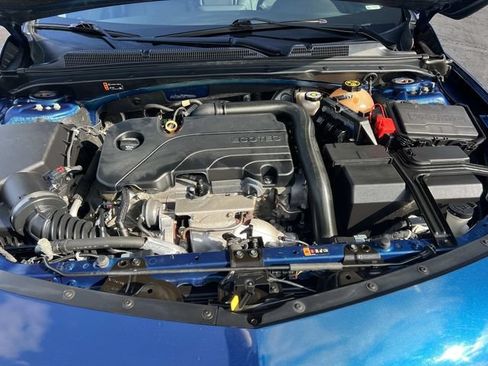 Used 2019 Chevrolet Malibu LT w/ Leather Package FWD image 9
