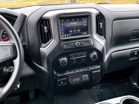 Used 2021 Chevrolet Silverado 1500 Custom image 6