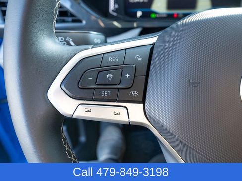 Used 2022 Volkswagen Taos SEL image 22