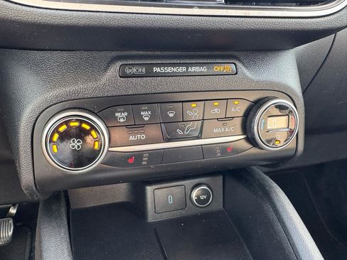 Used 2020 Ford Escape SE FWD image 27