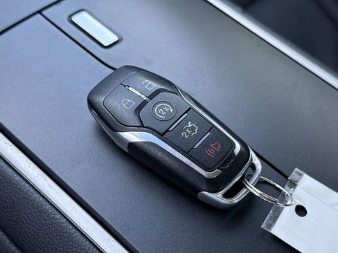 Used 2015 Lincoln MKZ w/ Equipment Group 101A Select image 26