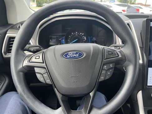 Used 2022 Ford Edge SE w/ Black Appearance Package AWD/4WD image 18