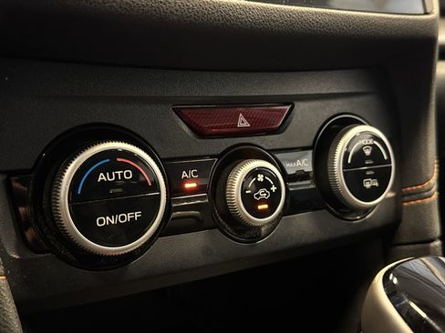 Used 2019 Subaru Crosstrek 2.0i Limited w/ Moonroof Package w/Navigation image 19