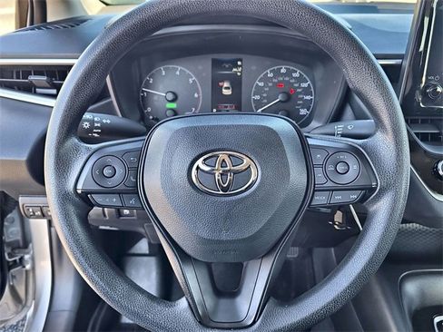 Used 2023 Toyota Corolla LE image 21