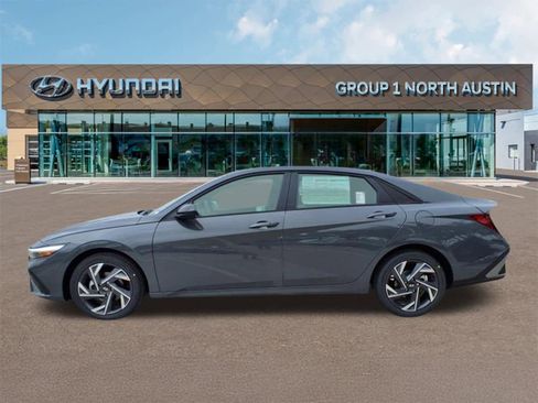 New 2025 Hyundai Elantra Sport image 8