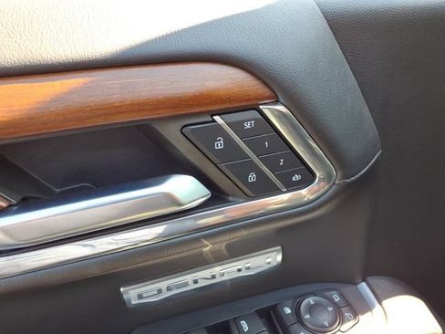 Used 2023 GMC Sierra 1500 Denali AWD/4WD image 19