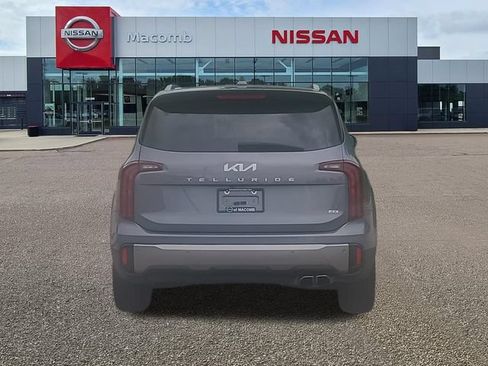 Used 2025 Kia Telluride S AWD/4WD image 6