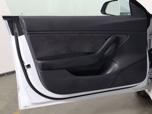 Used 2019 Tesla Model 3 Long Range RWD image 13