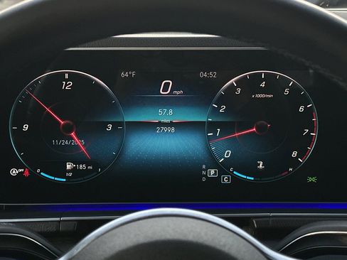 Certified 2022 Mercedes-Benz GLE 350 4MATIC w/ Premium Package image 18