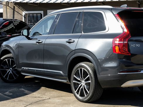 Used 2022 Volvo XC90 T8 Inscription Expression image 18