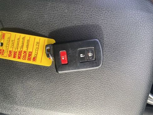 Used 2019 Toyota Tacoma TRD Sport AWD/4WD image 44