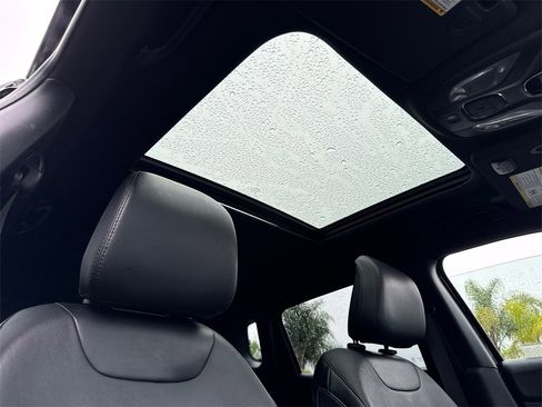 Used 2023 Jeep Compass Limited w/ Elite Group for (Red) Edition image 17