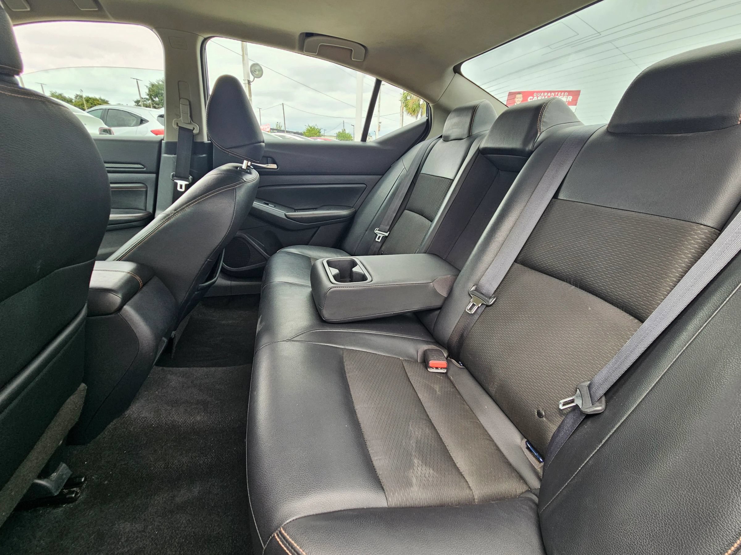 Used 2020 Nissan Altima 2.5 SR w/ Premium Package FWD image 14