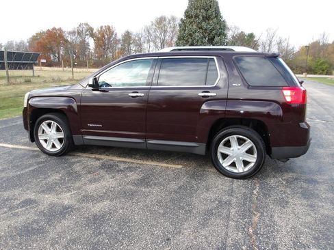Used 2011 GMC Terrain SLT image 12