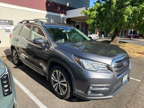 Used 2021 Subaru Ascent Limited w/ Technology Package AWD/4WD image 3