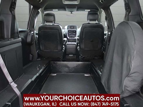 Used 2019 Dodge Grand Caravan GT image 17