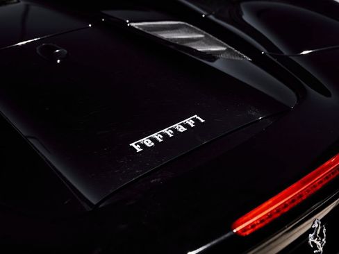 Used 2018 Ferrari 488 Spider RWD image 11
