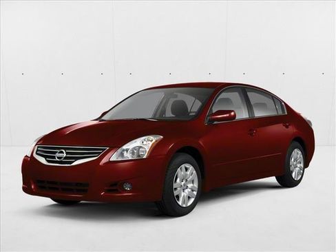Used 2011 Nissan Altima 2.5 S FWD image 1