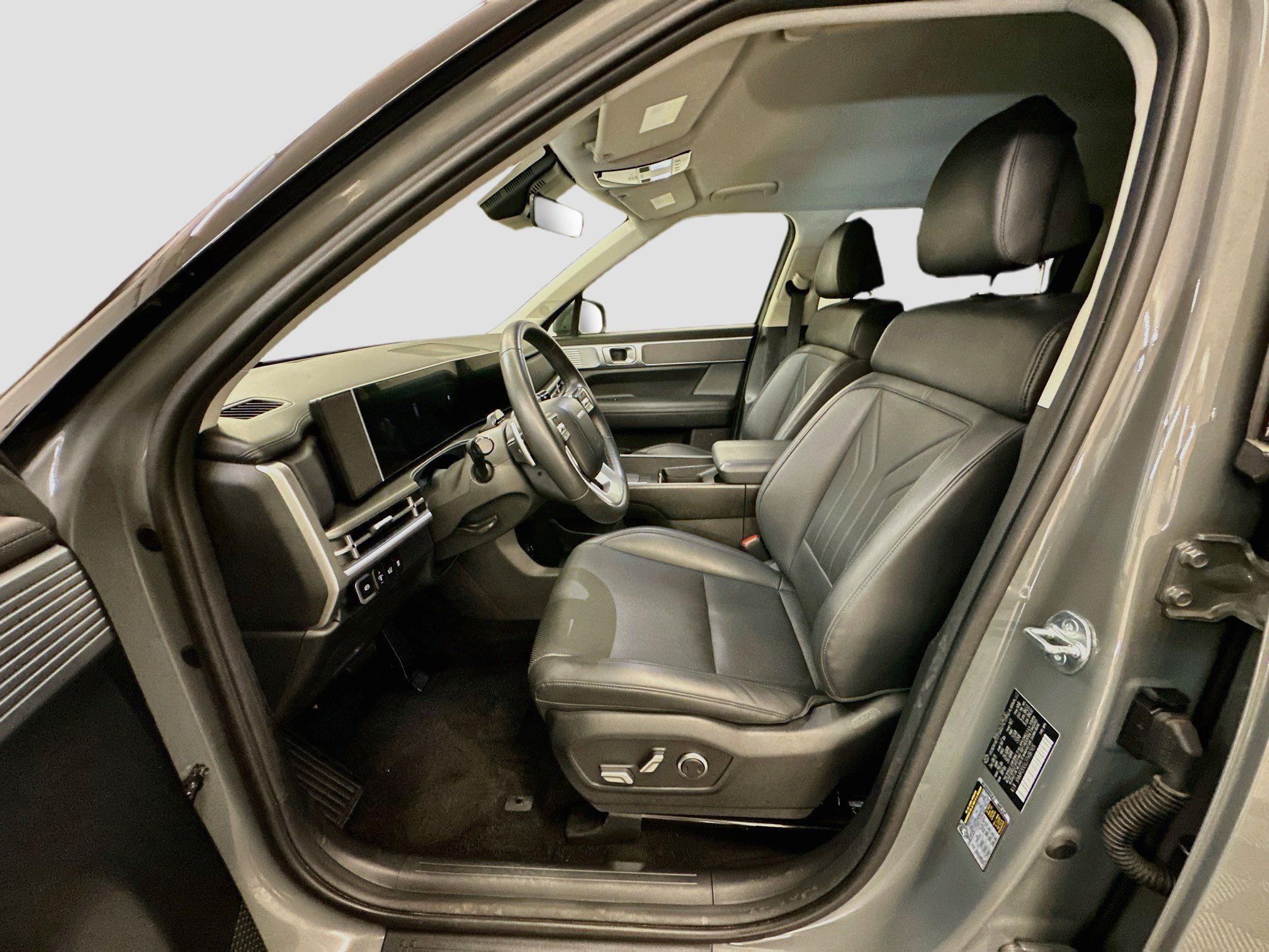Used 2026 Hyundai Santa Fe SEL AWD/4WD image 13