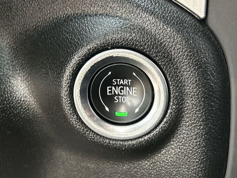 Used 2021 GMC Sierra 1500 Elevation image 17