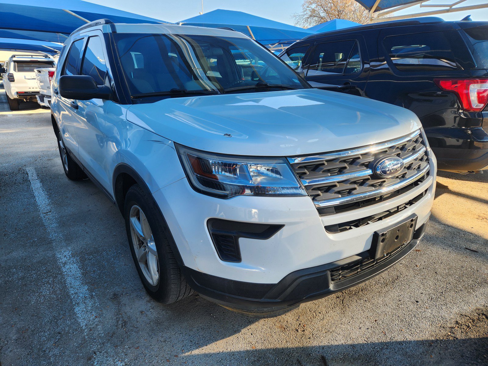 Used 2018 Ford Explorer FWD image 1