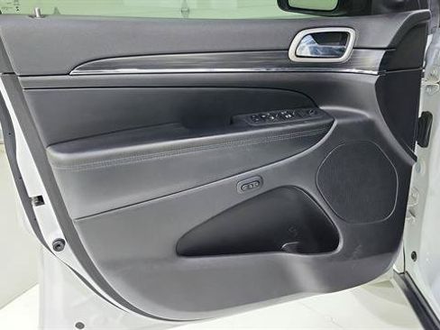 Used 2020 Jeep Grand Cherokee Limited RWD image 23