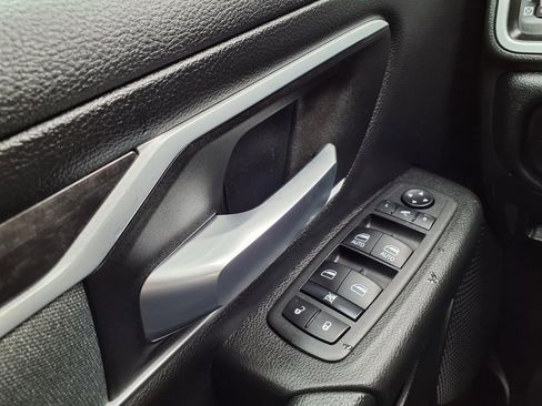 Certified 2022 RAM 1500 Big Horn AWD/4WD image 17