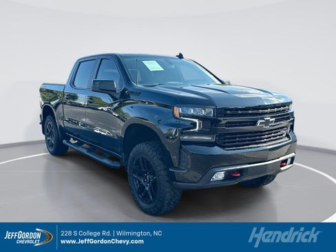 Used 2021 Chevrolet Silverado 1500 LT Trail Boss w/ Convenience Package II AWD/4WD image 1