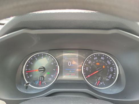 Used 2021 Toyota RAV4 XLE FWD image 24