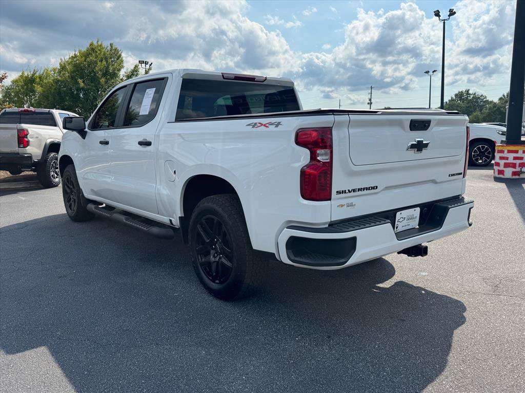 Used 2026 Chevrolet Silverado 1500 Custom w/ Turbomax Blackout Package AWD/4WD image 5