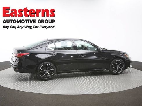 Used 2024 Nissan Altima 2.5 SR FWD image 43