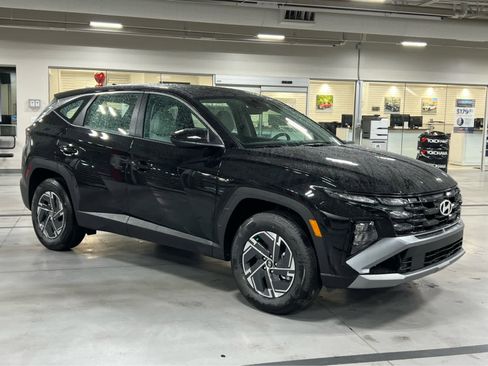 New 2026 Hyundai Tucson Blue SE w/ Tow & Go Package AWD/4WD image 5