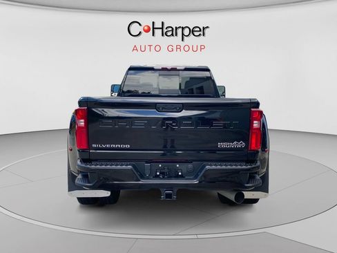 Used 2022 Chevrolet Silverado 3500 High Country AWD/4WD image 4
