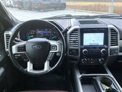 Used 2017 Ford F250 Platinum w/ Platinum Ultimate Package image 12