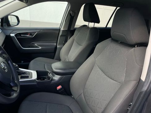 Used 2024 Toyota RAV4 XLE image 27