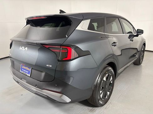New 2026 Kia Sportage LX image 8