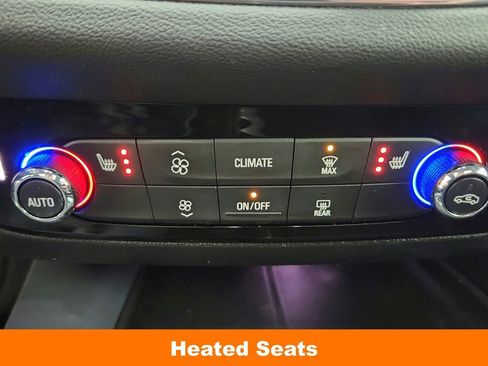 Used 2020 Buick Enclave Essence w/ Sport Touring Edition image 20