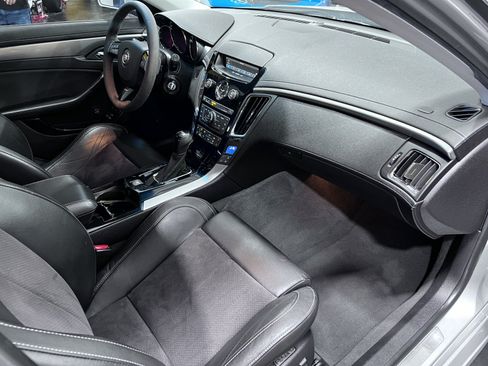 Used 2013 Cadillac CTS V RWD image 16