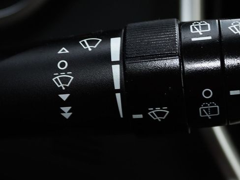 Used 2023 Subaru Ascent Limited image 30