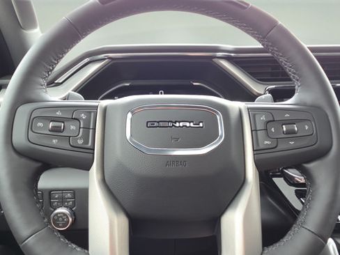 New 2026 GMC Sierra 1500 Denali w/ Technology Package AWD/4WD image 13