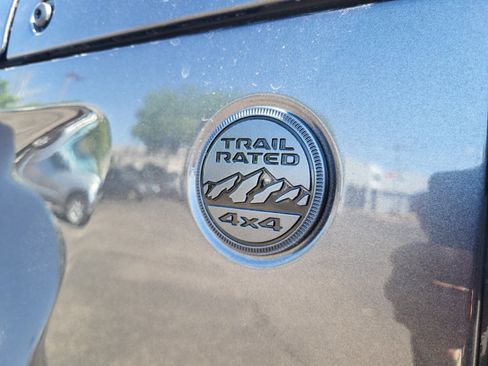 New 2025 Jeep Gladiator Sport image 24