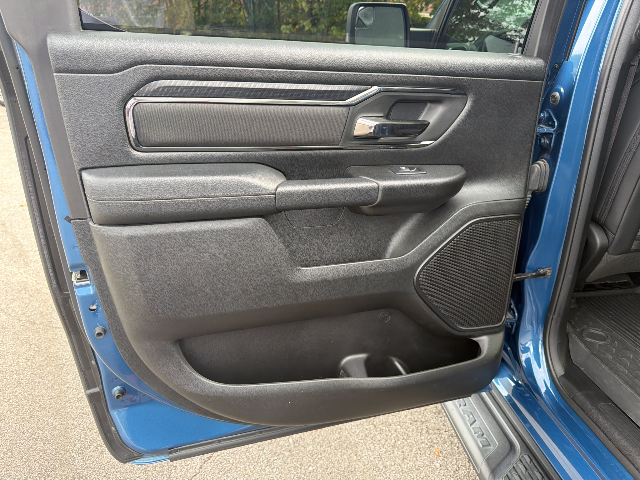 Used 2024 RAM 1500 Big Horn AWD/4WD image 25