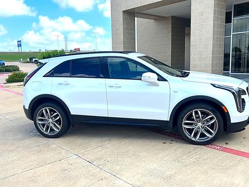 Used 2023 Cadillac XT4 Sport FWD image 4