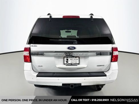 Used 2016 Ford Expedition XLT w/ Equipment Group 201A RWD image 6