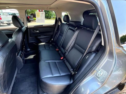 Used 2023 Nissan Rogue SV w/ SV Premium B Package AWD/4WD image 15