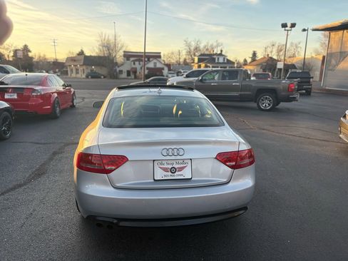 Used 2010 Audi A5 2.0T Premium image 29