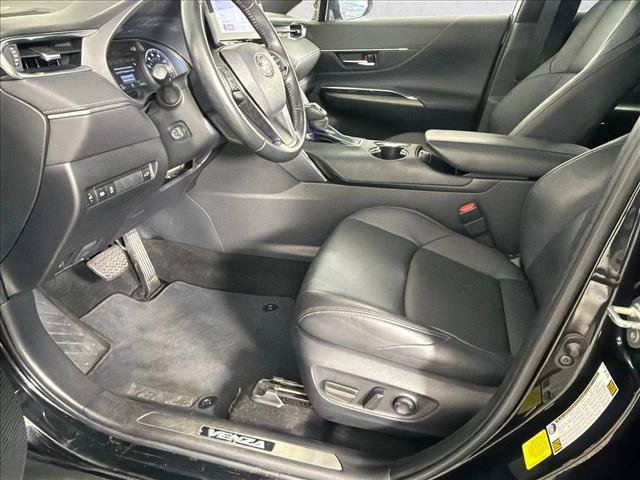 Used 2024 Toyota Venza Nightshade AWD/4WD image 10